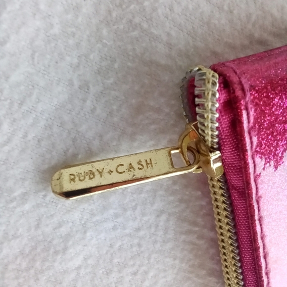 Ruby Cash Unicorn "Stay Magic" Cosmetics Bag - Picture 4 of 7